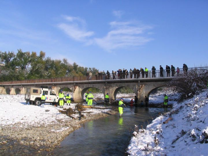 Prociv-2005-intervento-ponte-navetta-16.jpg